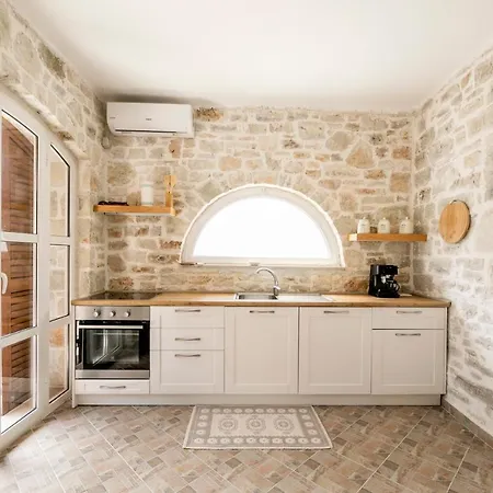 Villa Leon - Old - 6 People *