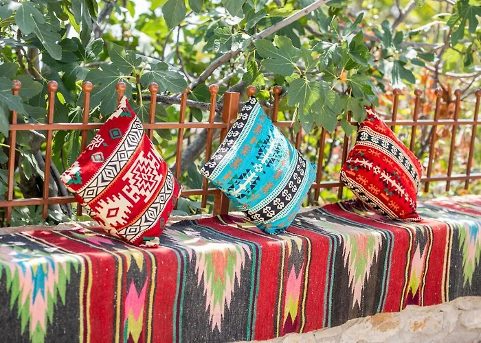 Leon - Old - 6 People